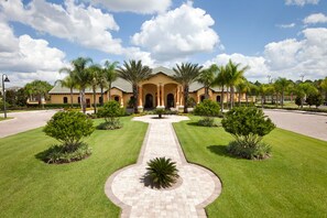 Vila, 5 kamar tidur | Bagian depan properti