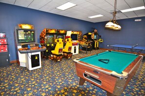 Villa, 5 Bedrooms | Games room