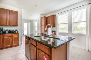 Villa, Plusieurs lits | Cuisine privée