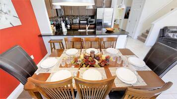 Townhome, 4 Bedrooms | In-room dining