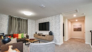 House, 6 Bedrooms | Living area - Storey Lake - 4718 Sleepy Hollow Drive (Kissimmee)