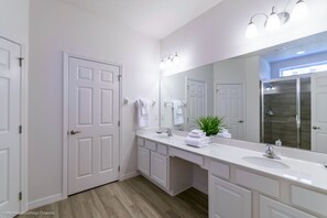 Villa, Multiple Beds | Bathroom sink - Solterra - 6140 Broad Oak Drive (Davenport)
