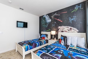 Villa, Multiple Beds | Children's theme room