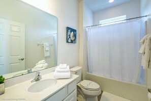 Villa, plusieurs lits | Salle de bain