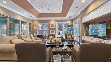 Townhome, 3 Bedrooms | Living area