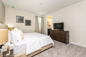 Villa, Multiple Beds