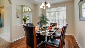 Villa, 4 Bedrooms | In-room dining - Highlands Reserve Golf & Country Club - 732 Brighton Drive (Davenport)