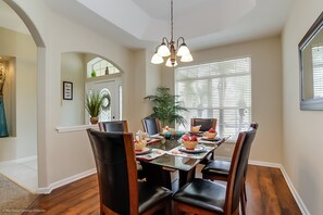 Villa, 4 Bedrooms | In-room dining