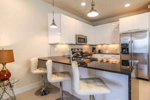 Townhome, 3 Bedrooms | Private kitchen - Serenity - 17413 Serenidad Boulevard (Clermont)