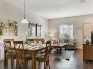 Townhome, 3 Bedrooms | In-room dining