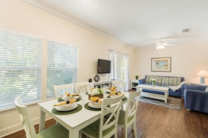 Townhome, 4 Bedrooms | In-room dining - Lucaya Village - 2960 Lucayan Harbour Circle (Kissimmee)