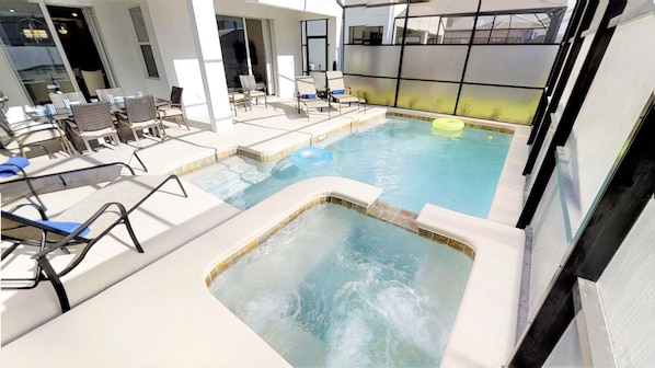 Hus - 6 sovrum | Inomhuspool | Utomhuspool