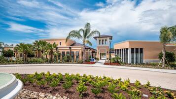 Townhome, 4 Bedrooms | Front of property