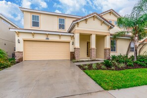 Front of property - Solterra - 7004 Oak Wood Street (Davenport)