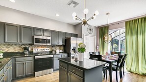 House, Multiple Beds | Private kitchen - Emerald Island Resort - 8491 Oasis Key Cove (Kissimmee)