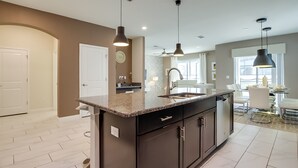 Villa, 6 Bedrooms | Private kitchen - Storey Lake - 4725 Sleepy Hollow Drive (Kissimmee)