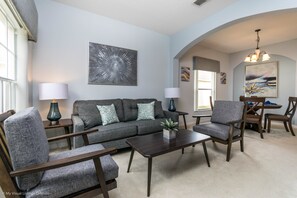 Villa, 4 Bedrooms | Living area