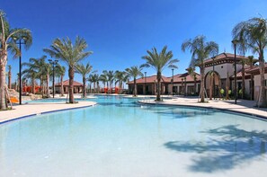Villa, 6 habitaciones | Piscina al aire libre | Una piscina al aire libre