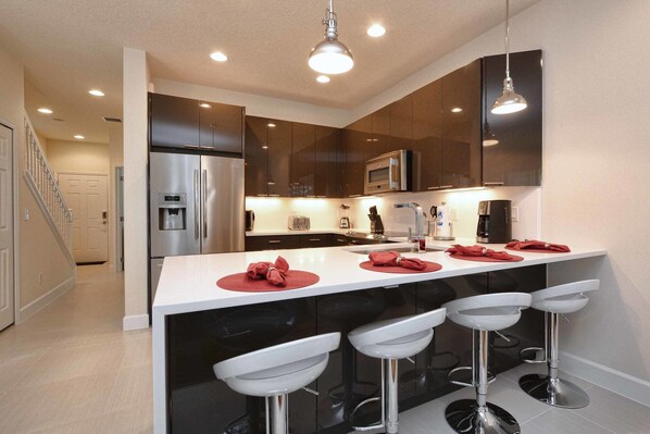 Townhome, 3 Bedrooms | In-room dining - Serenity - 17419 Placidity Avenue (Clermont)