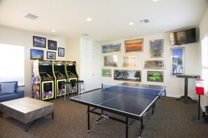 Townhome, 3 Bedrooms | Games room