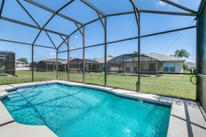 Outdoor pool - Crystal Cove - 1023 Tourmaline Drive (Kissimmee)