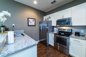 Stadtwohnung, 3 Schlafzimmer | Eigene Küche