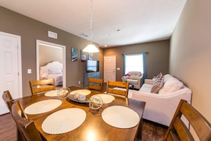 Townhome, 3 Bedrooms | In-room dining