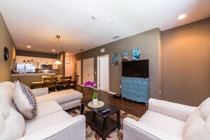 Stadtwohnung, 3 Schlafzimmer | Wohnbereich