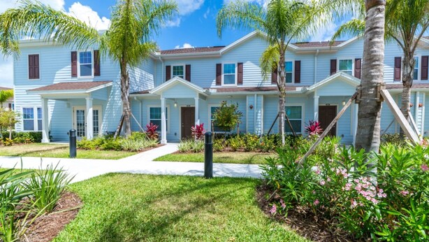 Townhome, 3 Bedrooms | Front of property