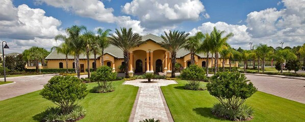 Villa, 5 Bedrooms | Courtyard