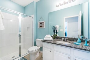Townhome, 5 Bedrooms | Bathroom | Hair dryer - Solterra - 4671 Terrasonesta Drive (Davenport)