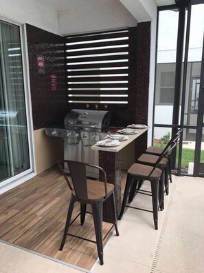 House, 5 Bedrooms | BBQ/picnic area