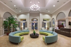 Condo, 3 Bedrooms | Lobby sitting area - Vista Cay - 5012 Shoreway Loop #107 (Orlando)