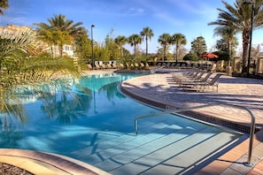 Outdoor pool - Vista Cay - 4804 Cayview Avenue #306 (Orlando)
