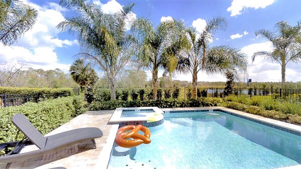 House, 6 Bedrooms | Outdoor pool