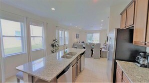 Talo, useita sänkyjä | Yksityinen keittiö