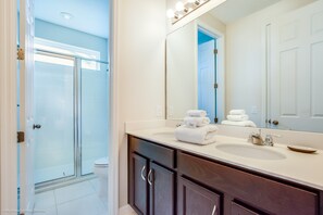 Villa, Multiple Beds | Bathroom - Solara Resort - 9031 Sunshine Ridge Loop (Kissimmee)