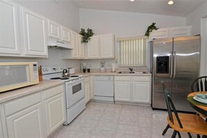 Villa, 4 habitaciones | Cocina privada