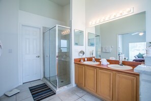 Villa, 4 Schlafzimmer | Badezimmer