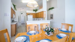 Villa, 4 habitaciones | Servicio a la habitación