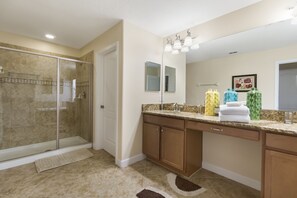 Villa, 5 Schlafzimmer | Badezimmer