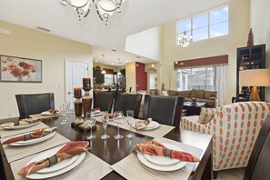 Villa, 5 chambres | Restauration dans la chambre