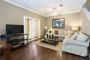 Townhome, 4 Bedrooms | Living area
