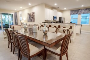House, 6 Bedrooms | In-room dining - Encore Resort at Reunion - 410 Lasso Drive (Kissimmee)