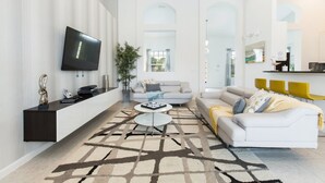 House, 4 Bedrooms | Living area - Solterra - 4148 Oaktree Drive (Davenport)