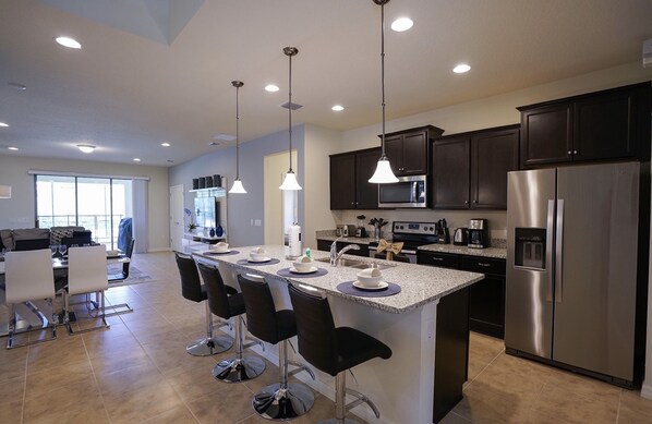 House, Multiple Beds, Non Smoking | Private kitchen