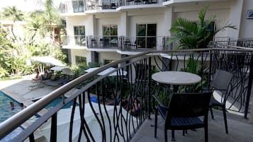 Signature Ultra Luxury 1BR W/Kitchen & Balconies | Balcony view