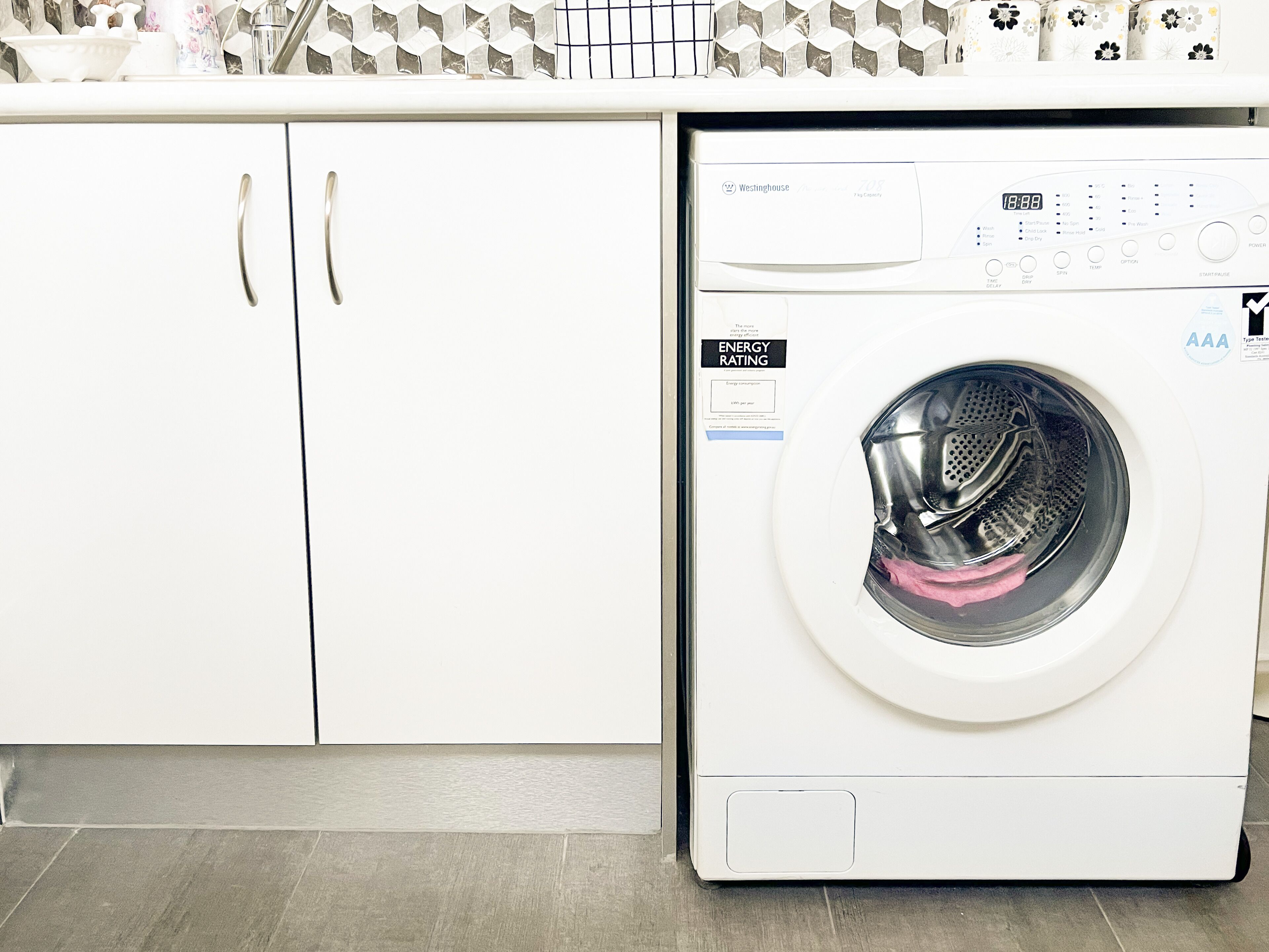 Bright & Beautiful Home on the Hills! — image 4