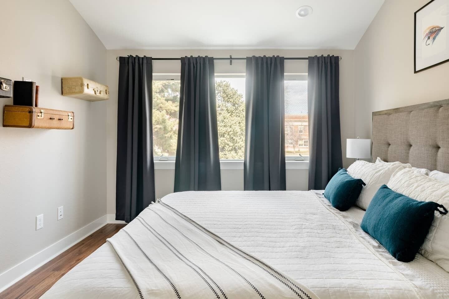 1 bedroom, pillowtop beds, iron/ironing board, free WiFi