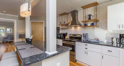 (12) Yhden makuuhuoneen hiljattain remontoitu askel Wake Forestin sairaalasta